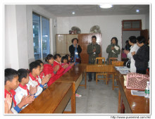 回龍教辦: