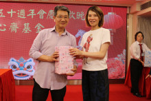 萬眾期待的抽獎環節開始，各幸運兒歡天喜地上台領取獎品