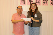 抽獎環節由各嘉賓主持抽獎，各幸運兒歡天喜地領取獎品