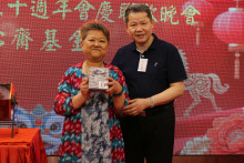 萬眾期待的抽獎環節開始，各幸運兒歡天喜地上台領取獎品